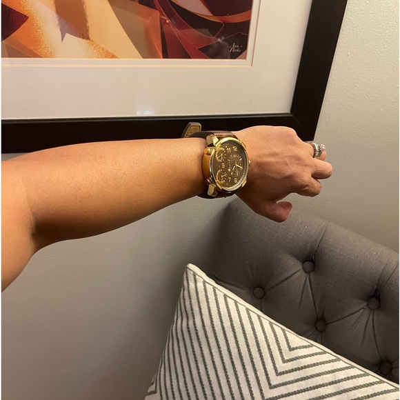 JBW G4 #J6248LE Men’s Gold Watch With Brown Strap - Picture 15 of 17